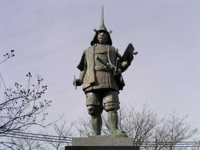 蒲生氏郷公銅像 | 滋賀県観光情報［公式観光サイト］滋賀・びわ湖の