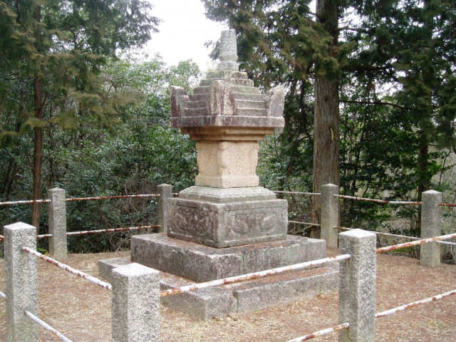 備前焼　多宝塔香炉　西村春湖　二重箱付　永平寺73世貫首　熊沢泰禅　所蔵品　骨董 備前焼 多宝塔香炉 西村春湖 二重箱付 永平寺73世貫首 熊沢泰禅